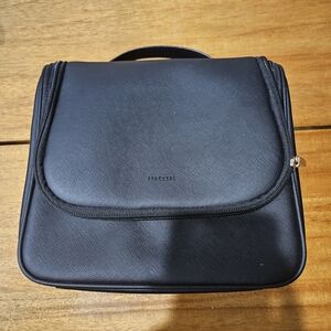 Stacker Women's Black Toiletry Bag